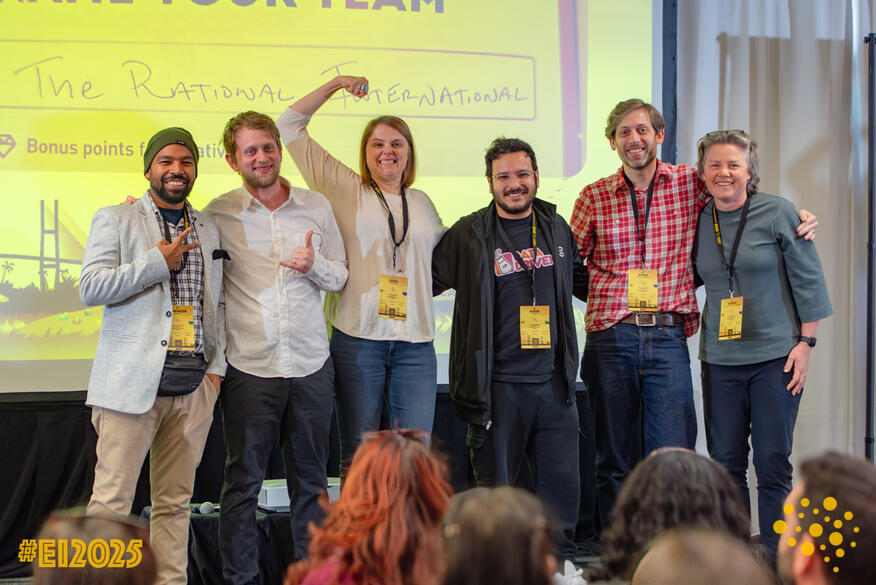 Community & scale - team play
